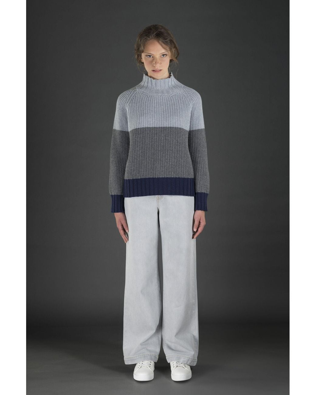 Moorer Black Light Colorblock Sweater