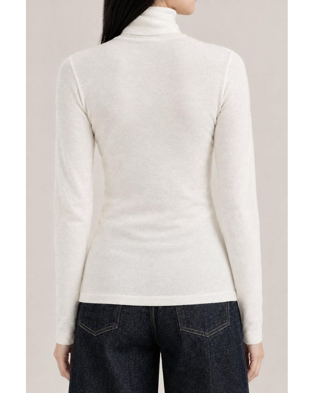 Brunello Cucinelli White Wool Silk Turtleneck Sweater Clothing