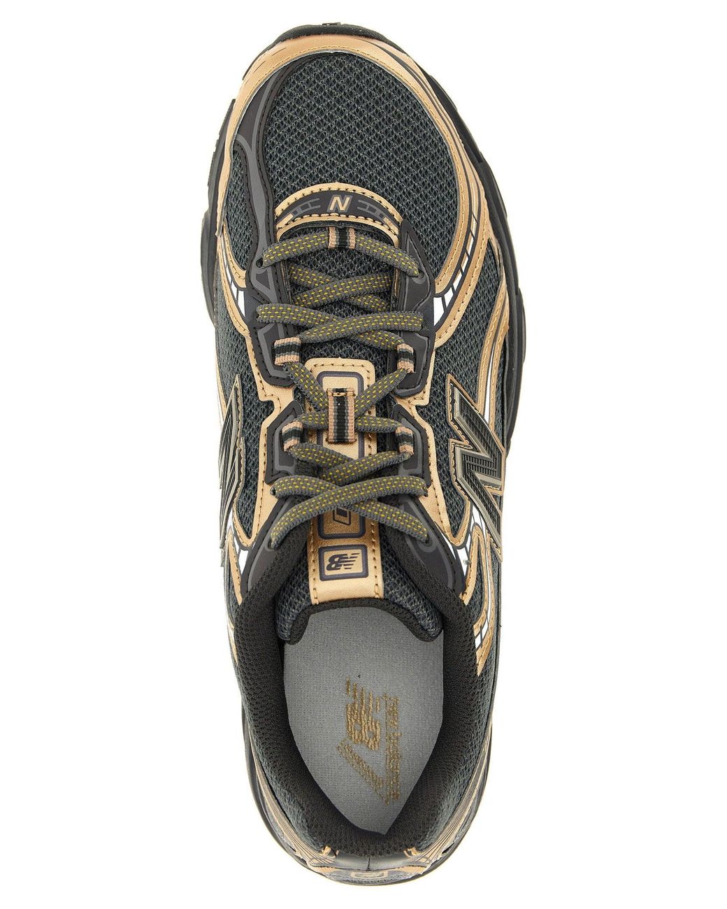 New Balance Black Sneaker