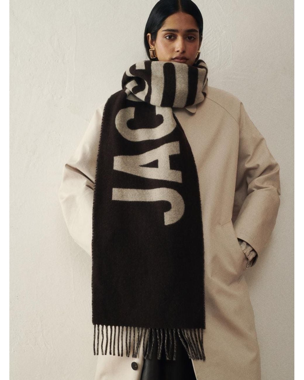 Jacquemus White Logo Detailed Fringed Edge Scarf