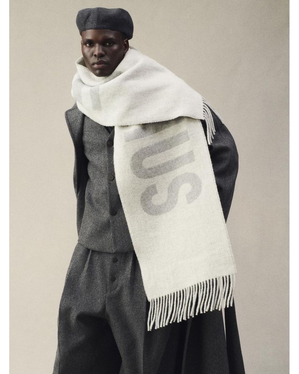 L'Écharpe Jacquemus en coloris White