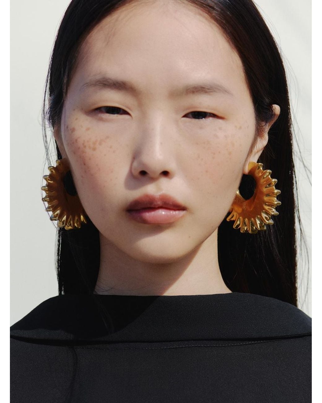 Jacquemus Metallic The Hippocampe Hoop Earrings