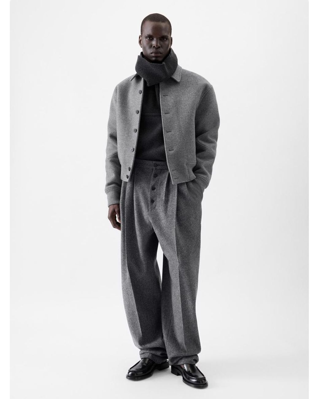jacquemus-Dark-Grau-Die- jacquemus-Dark-Grau-Die-