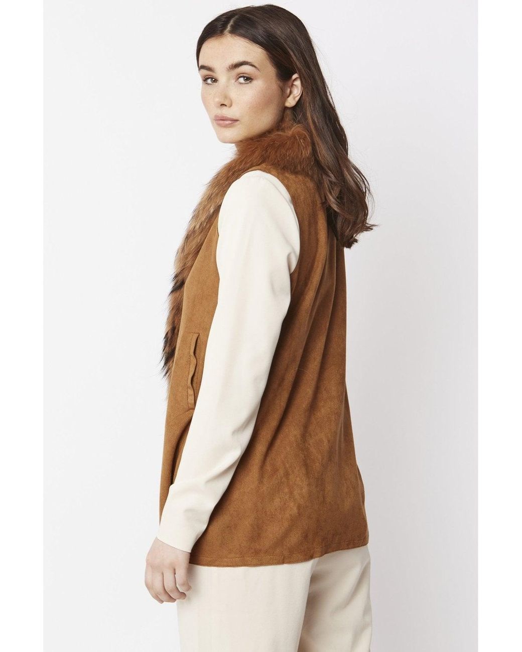 Jayley White Faux Suede And Fox Fur Gilet Size: M (Uk 12)