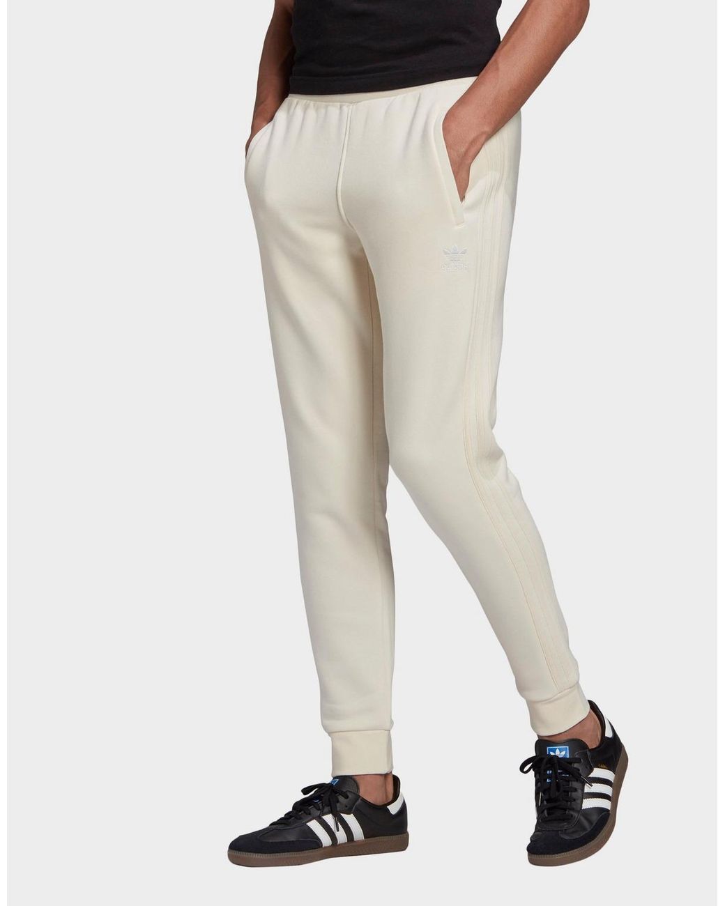 adidas pants with no stripes
