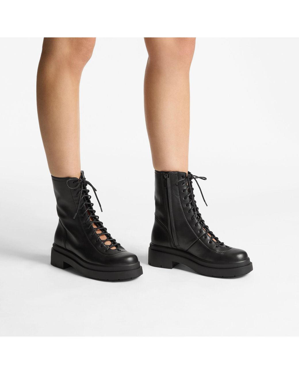 Sima Flat Jimmy Choo en coloris Black