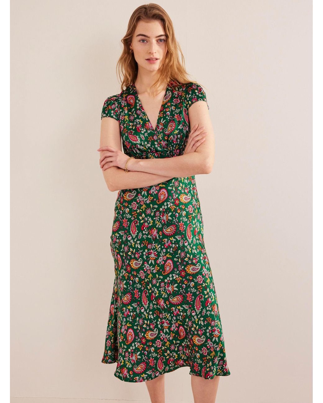 Boden Paisley Print Satin Empire Midi Tea Dress in Green | Lyst UK