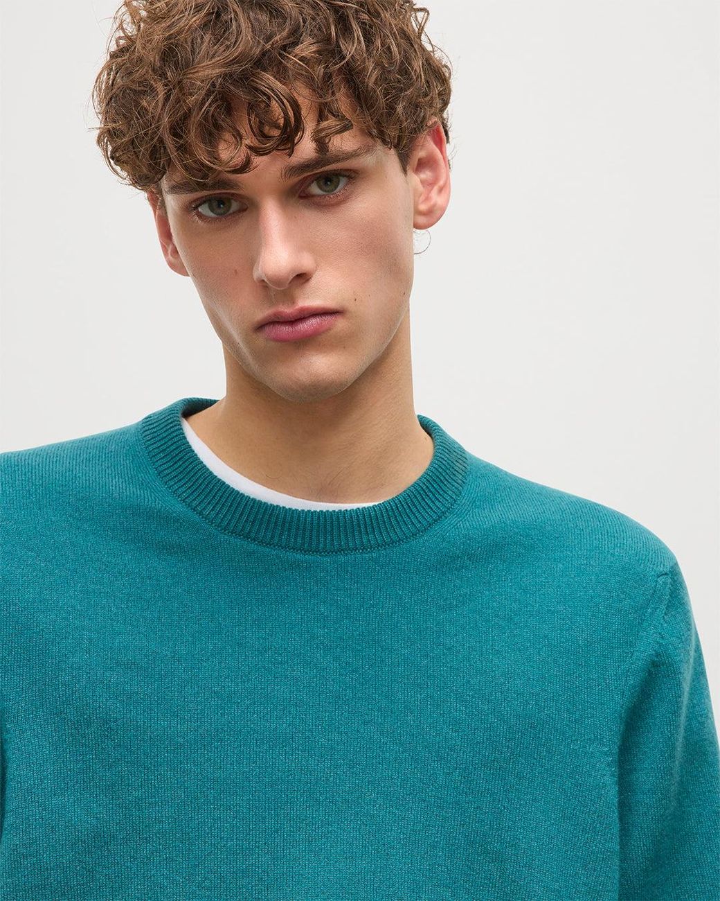 Johnstons Green Rory Classic Cashmere Crew Jumper for men