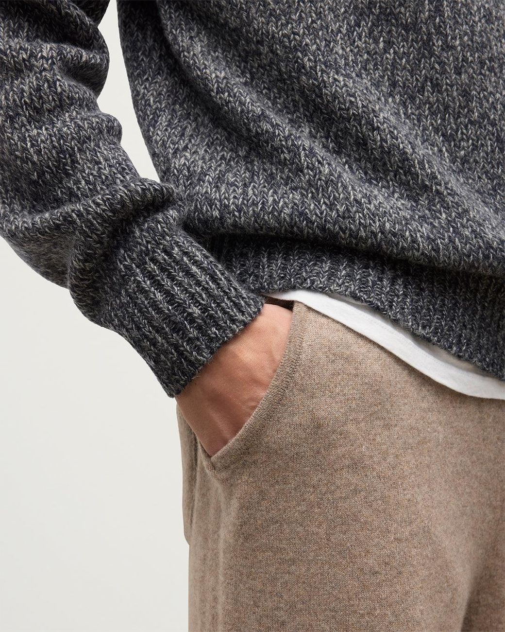 Johnstons Gray Kirk Cashmere Sweatpants for men