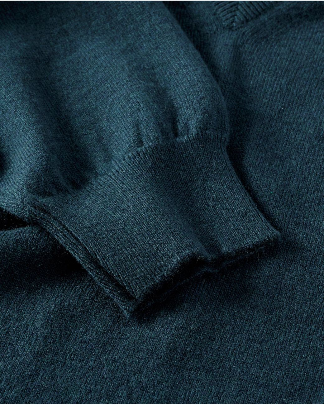 Johnstons Blue Lunan Bottle Classic V Neck Jumper