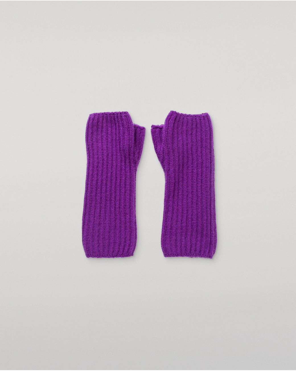 Johnstons Purple Della Ribbed Cashmere Wristwarmers