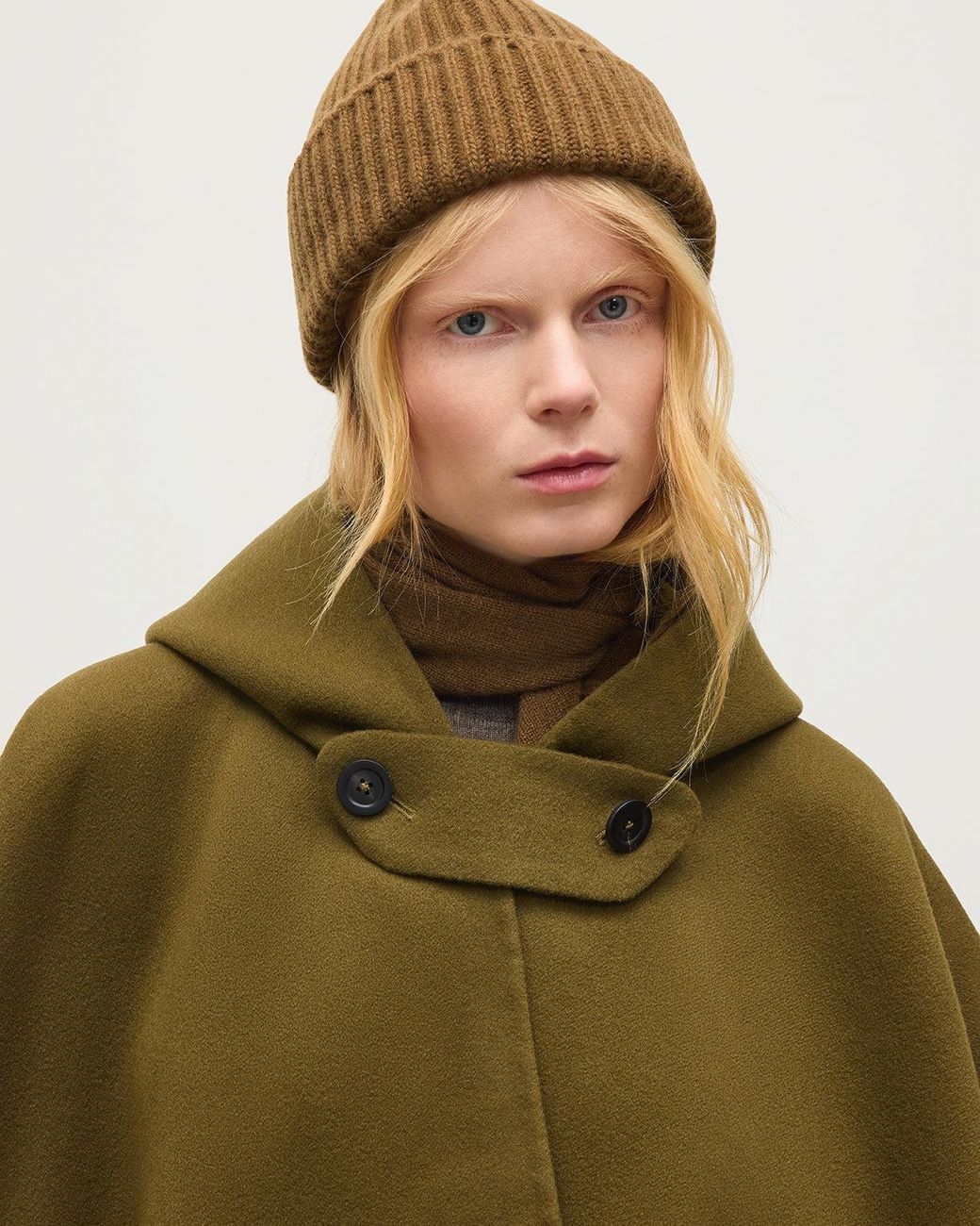 Johnstons Natural Hoolie Hooded Cashmere Cape