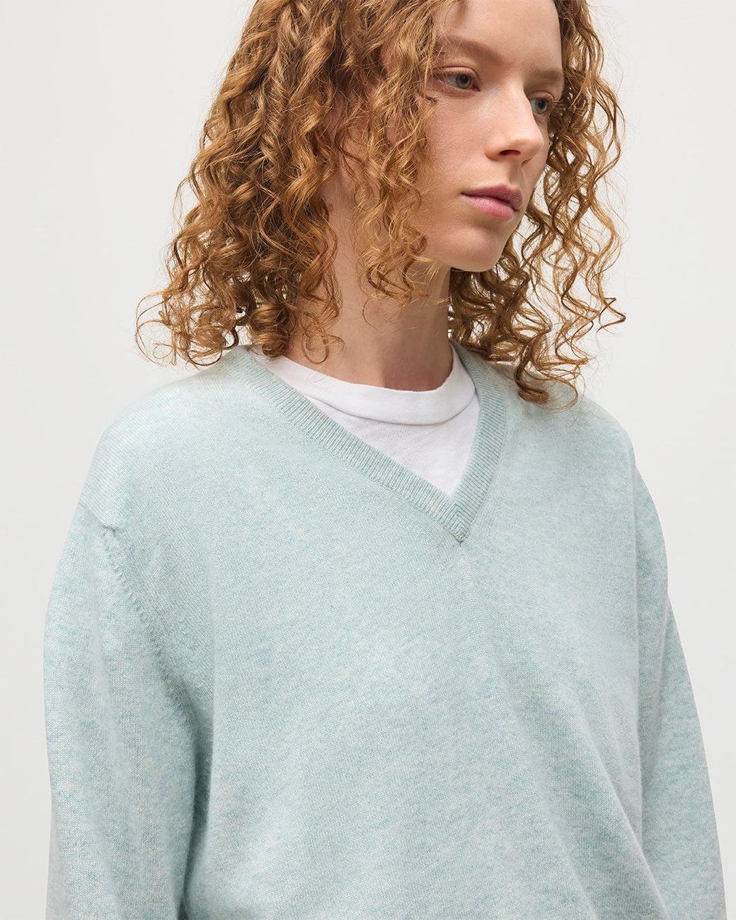 Johnstons Blue Lunan Light Classic V Neck Jumper
