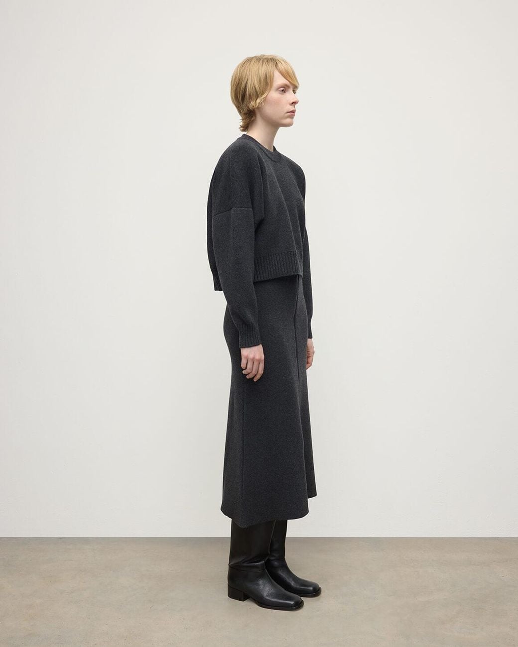 Johnstons Blue Cropped Milano Charcoal Cashmere Jumper