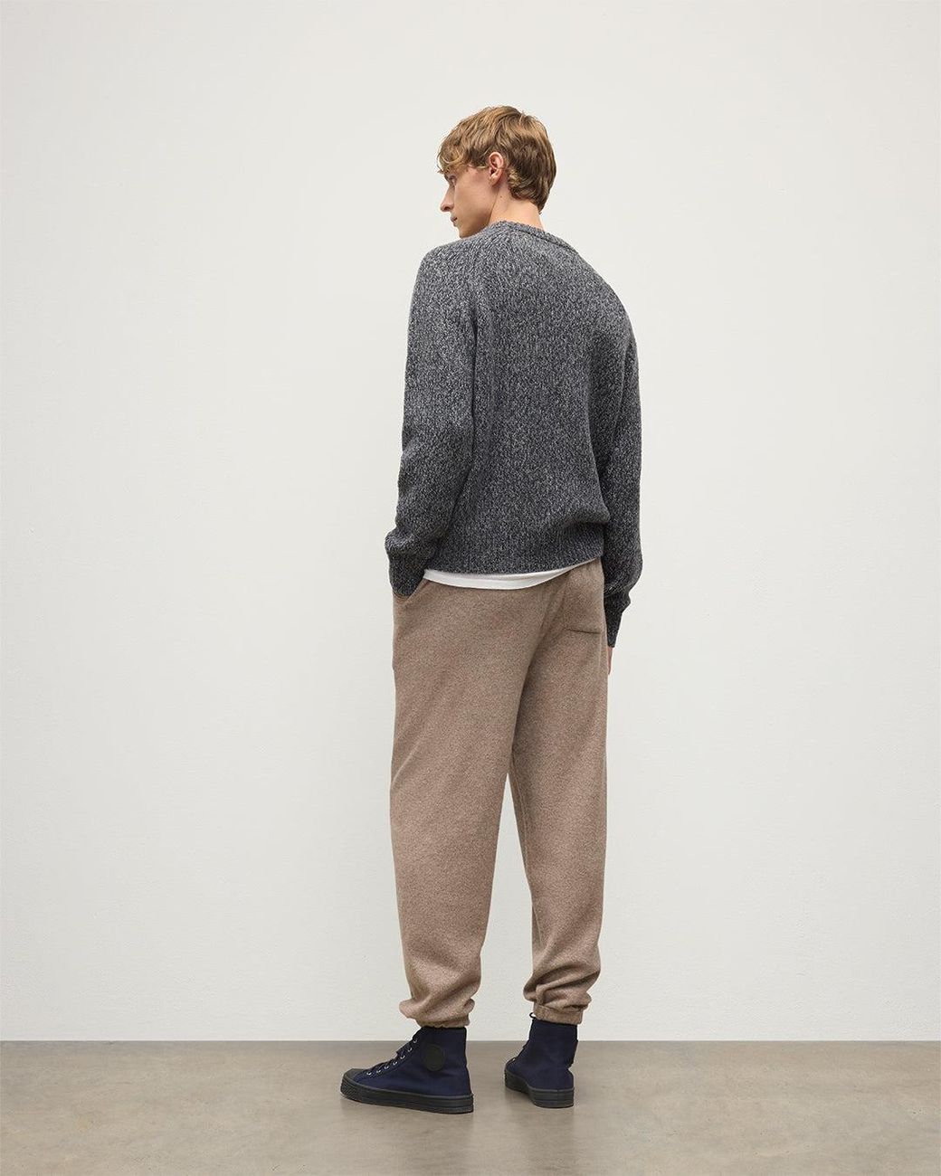 Johnstons Gray Kirk Cashmere Sweatpants for men