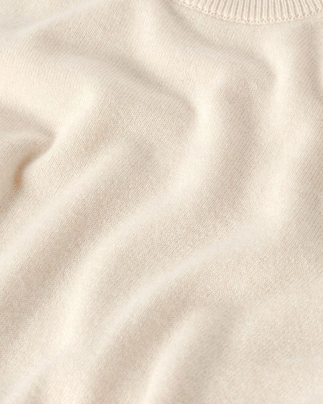 Johnstons Natural Rory Cream Classic Cashmere Crew Jumper for men