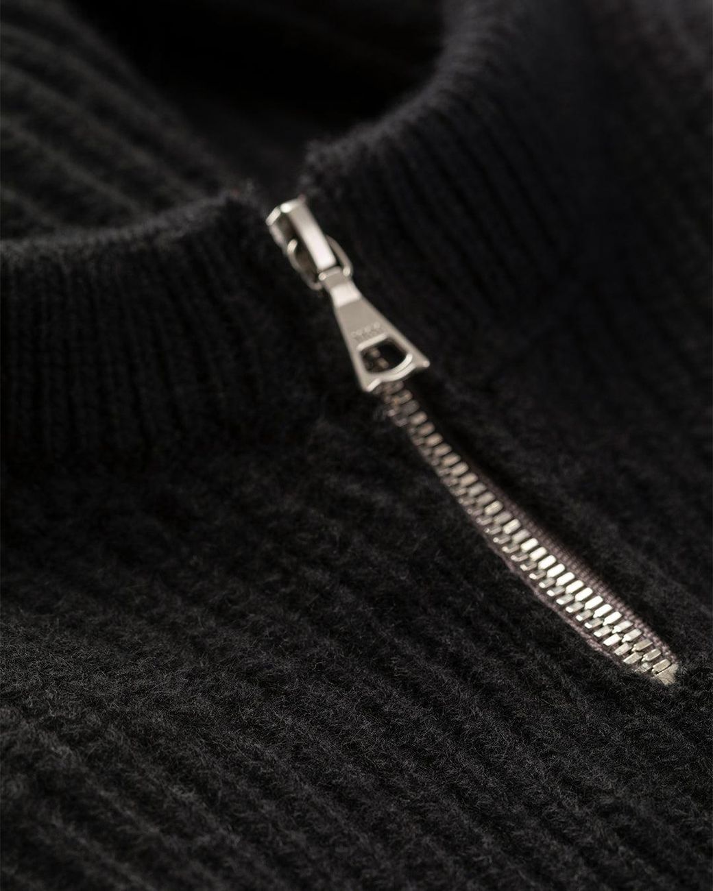 Johnstons Black Nevis Cashmere Hood