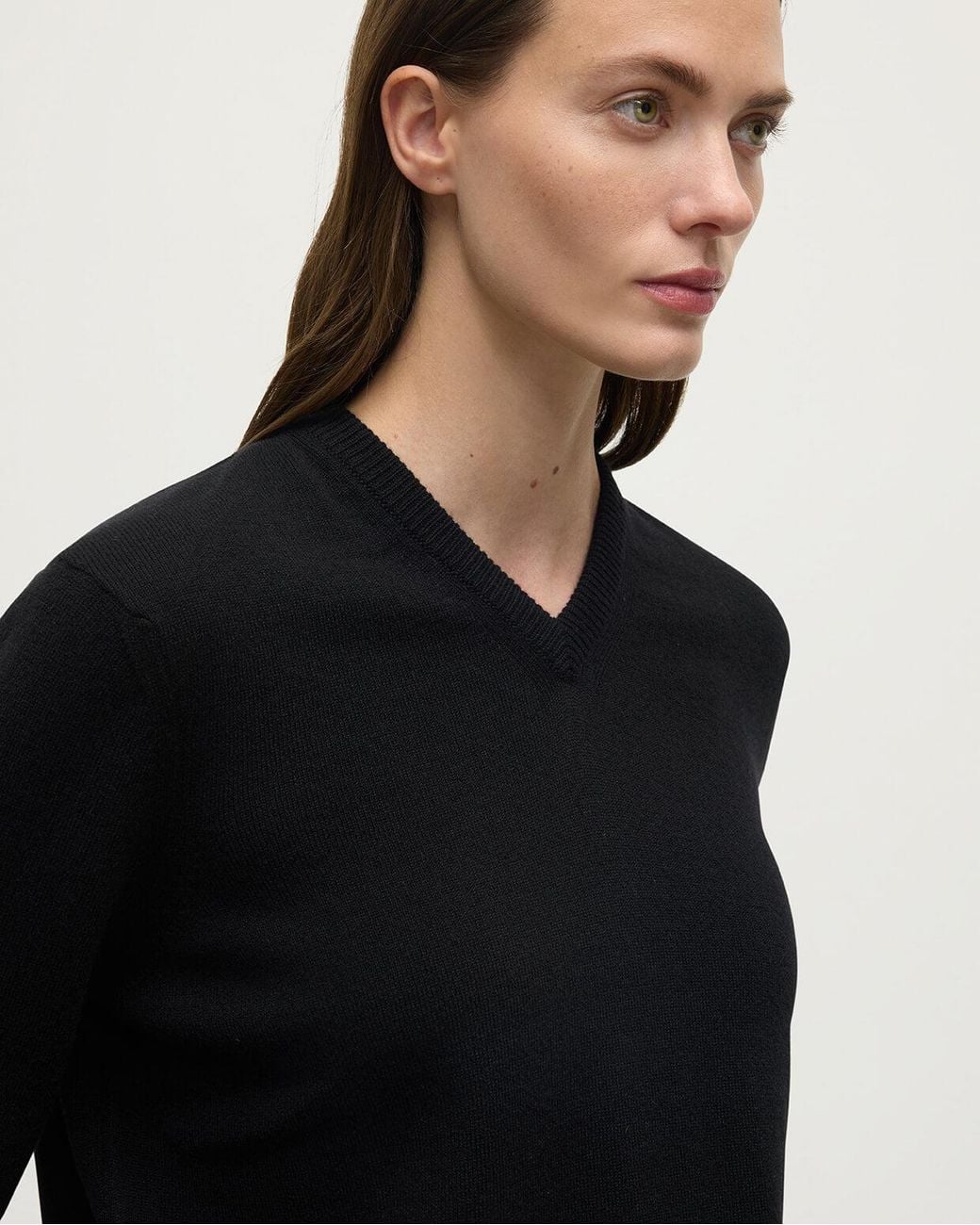 Johnstons Blue Classic Cashmere V Neck Jumper