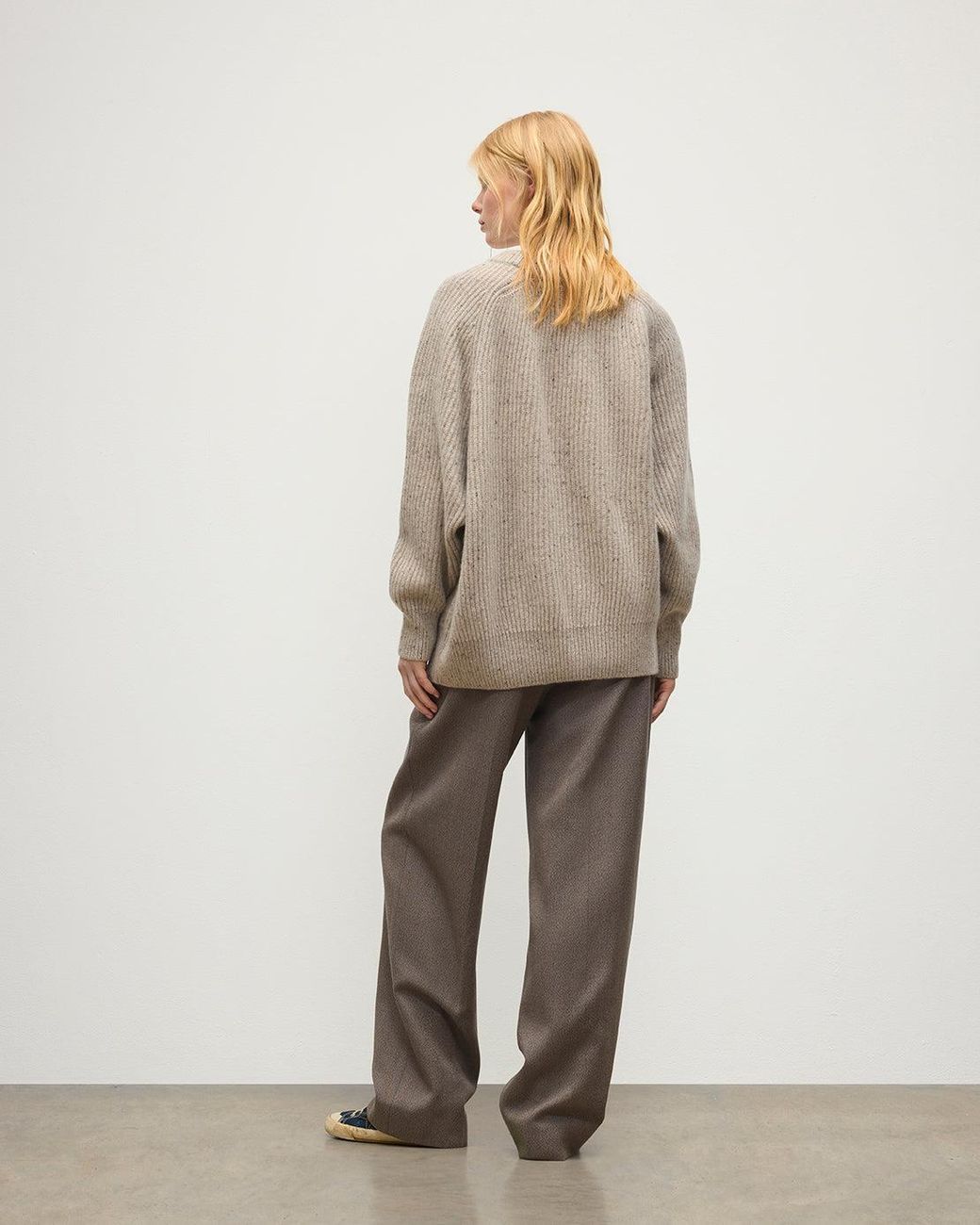 Johnstons Natural Norah Ribbed Donegal Cashmere Jumper