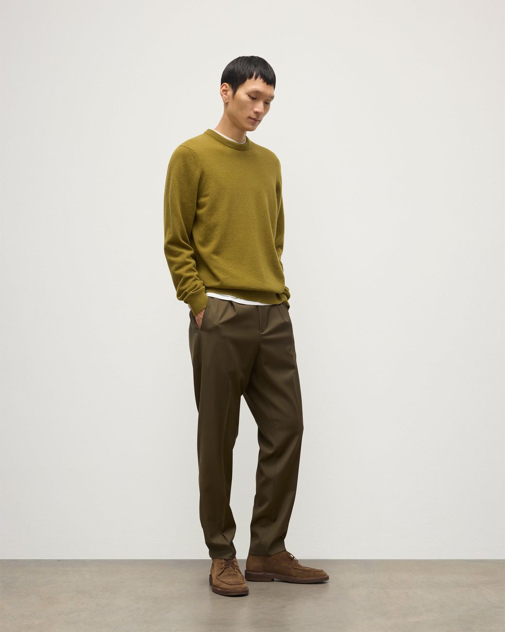 Johnstons Green Rory Classic Cashmere Crew Jumper for men