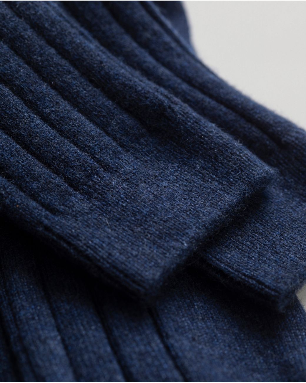 Johnstons Blue Fleming Cashmere Socks