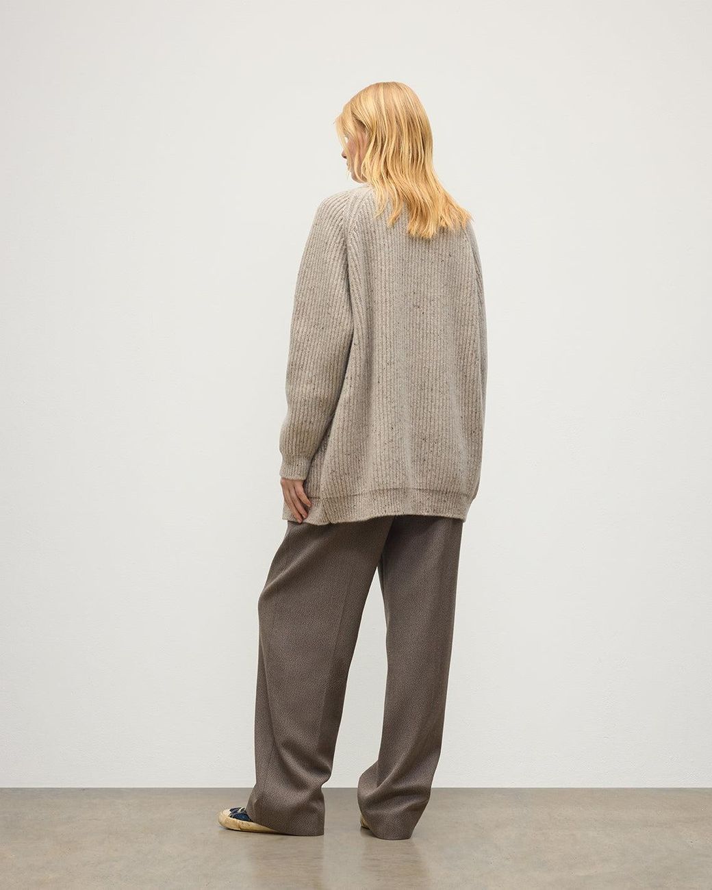 Johnstons Natural Norah Ribbed Donegal Cashmere Cardigan