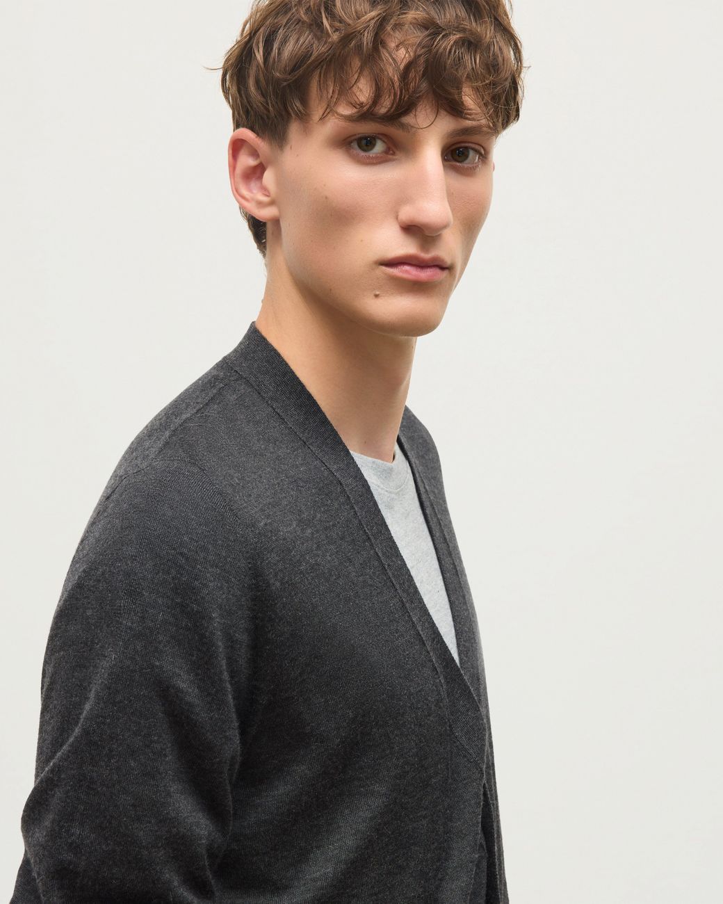 Johnstons Black Forsyth Dark Superfine Cashmere Cardigan for men
