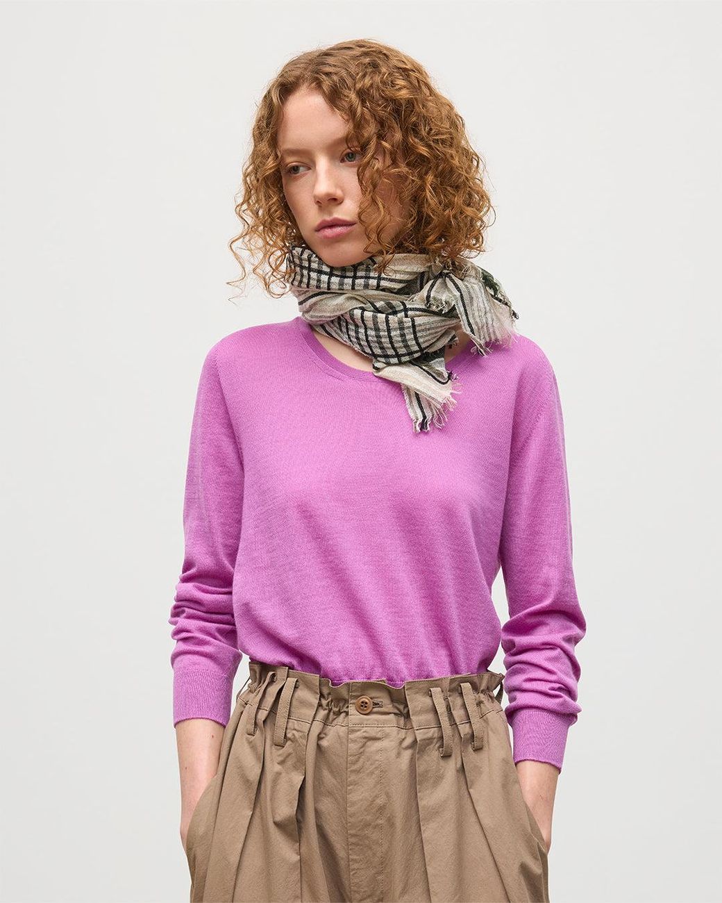 Johnstons Pink Ella Superfine Cashmere Scoop Neck Jumper