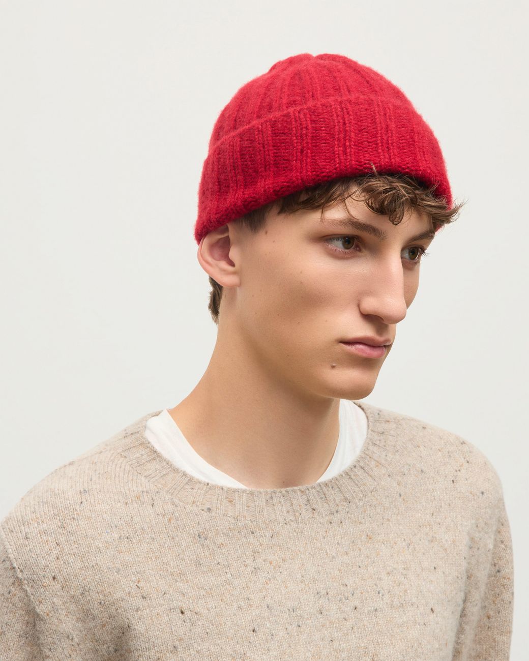 Johnstons Red Bhaltair Cashmere Silk Beanie