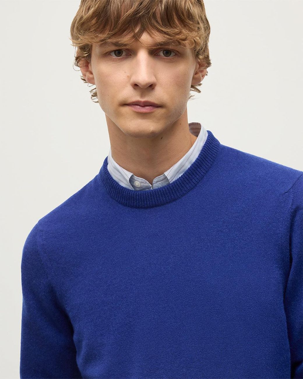 Johnstons Blue Rory Classic Cashmere Crew Jumper for men