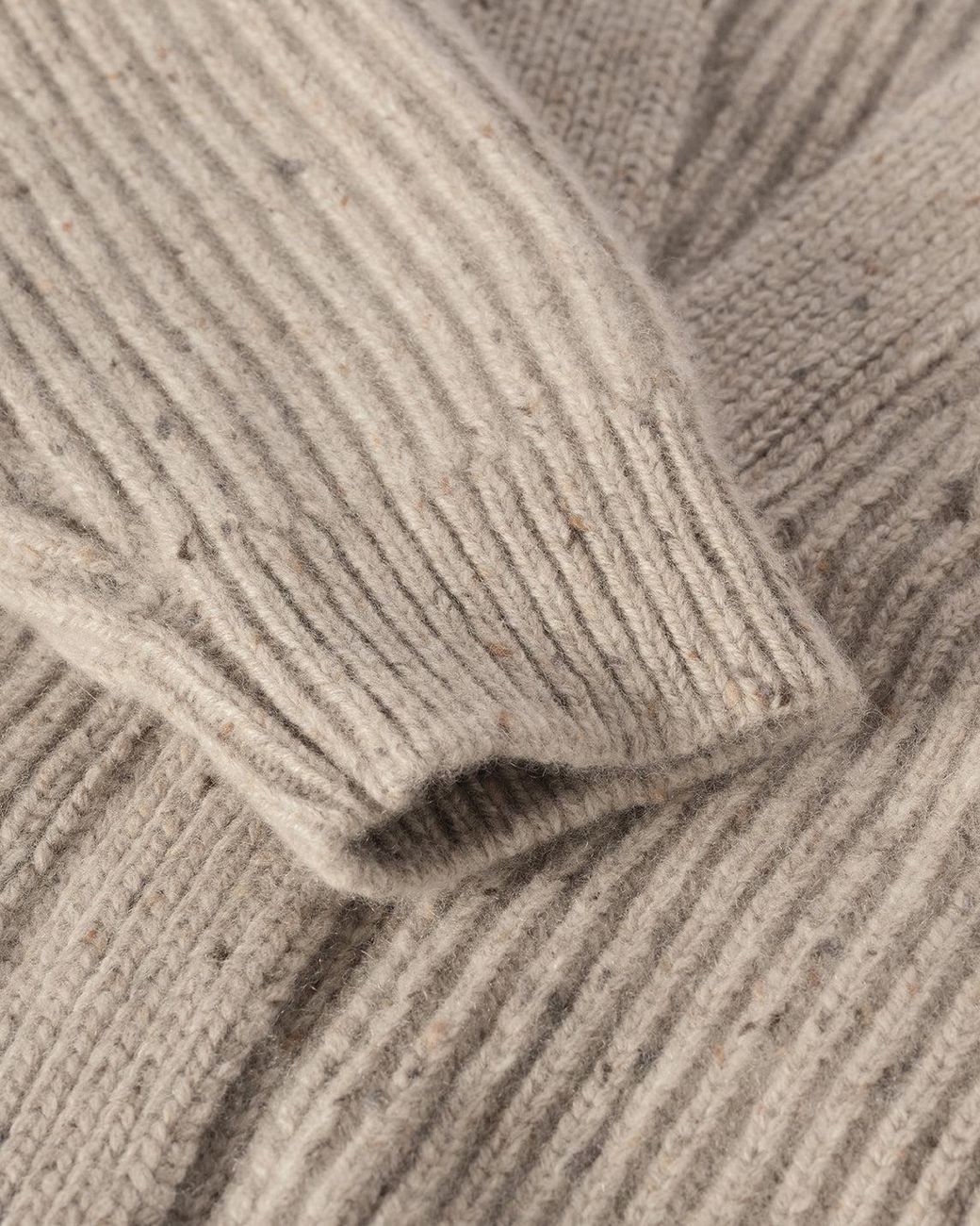 Johnstons Natural Norah Ribbed Donegal Cashmere Cardigan