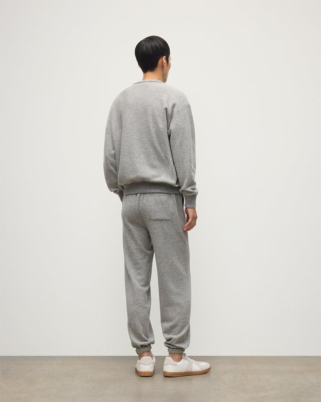 Johnstons Gray Kirk Light Cashmere Sweatpants for men