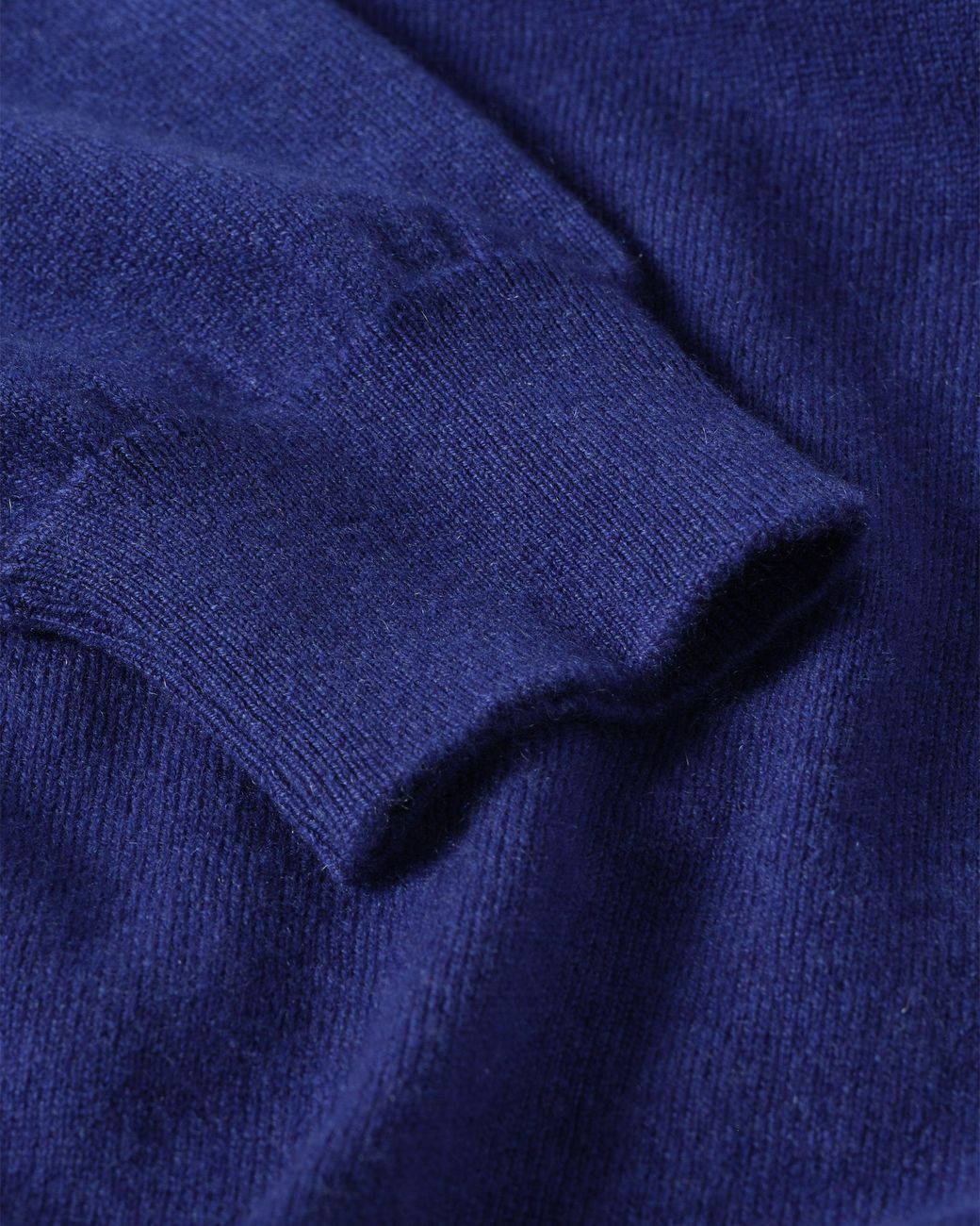 Johnstons Blue Lunan Classic Cashmere Crew Jumper