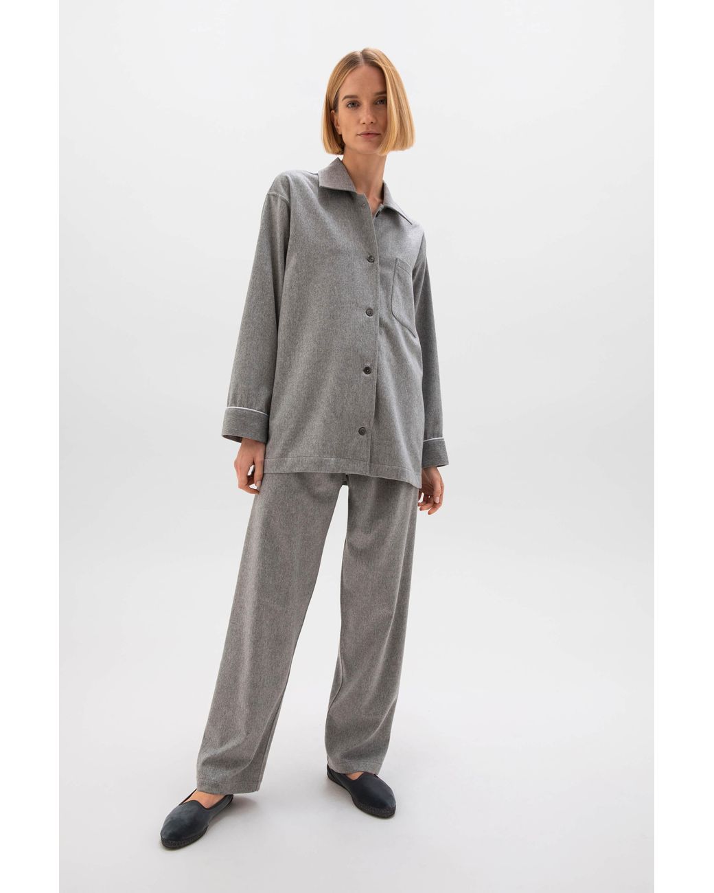 Johnstons Gray Light Cashmere Pyjama Lounge Set
