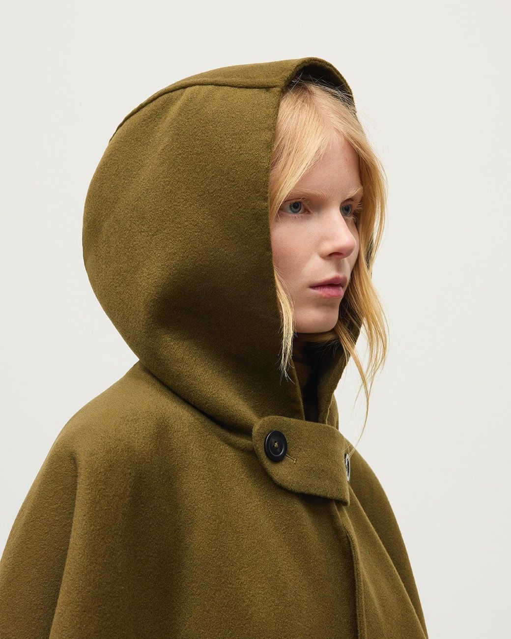 Johnstons Natural Hoolie Hooded Cashmere Cape