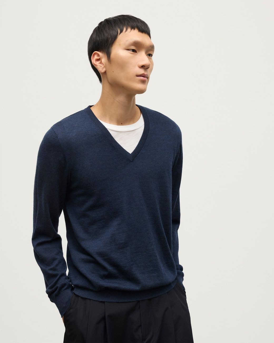 Johnstons Blue Fin V Neck Superfine Cashmere Jumper for men