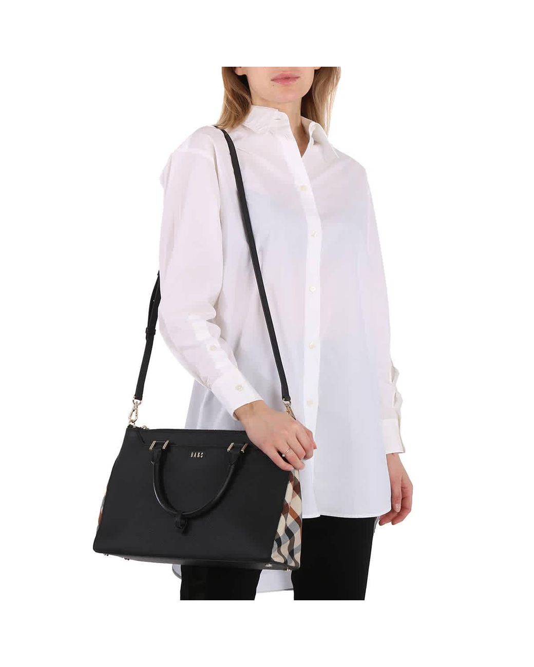 Stylish DAKS Shoulder Bag and Purse