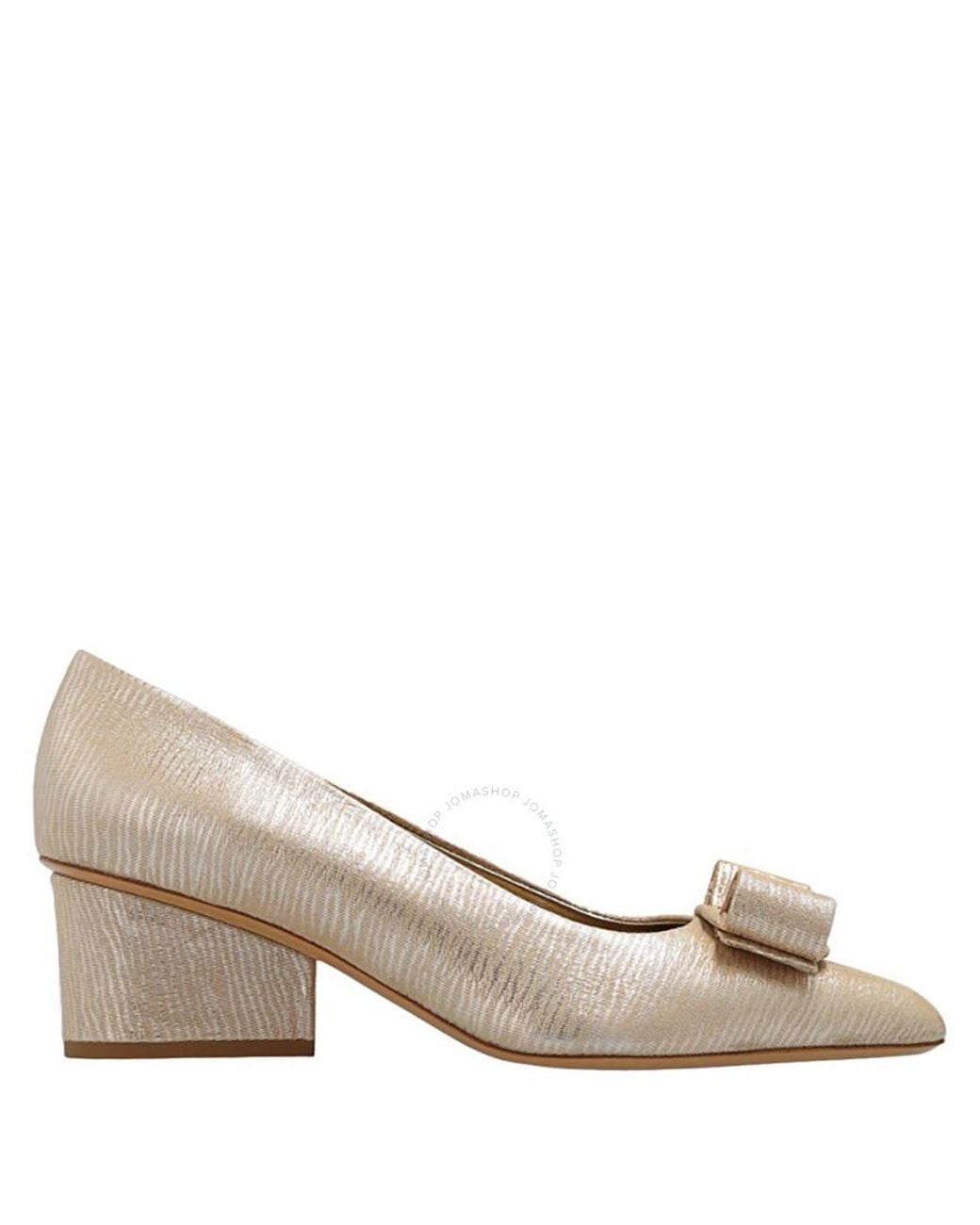 最終値下げ　Salvatore Ferragamo VIVA ベージュ Ferragamo Salvatore Ladies Viva Bow 55 Pump Shoes in Natural | Lyst