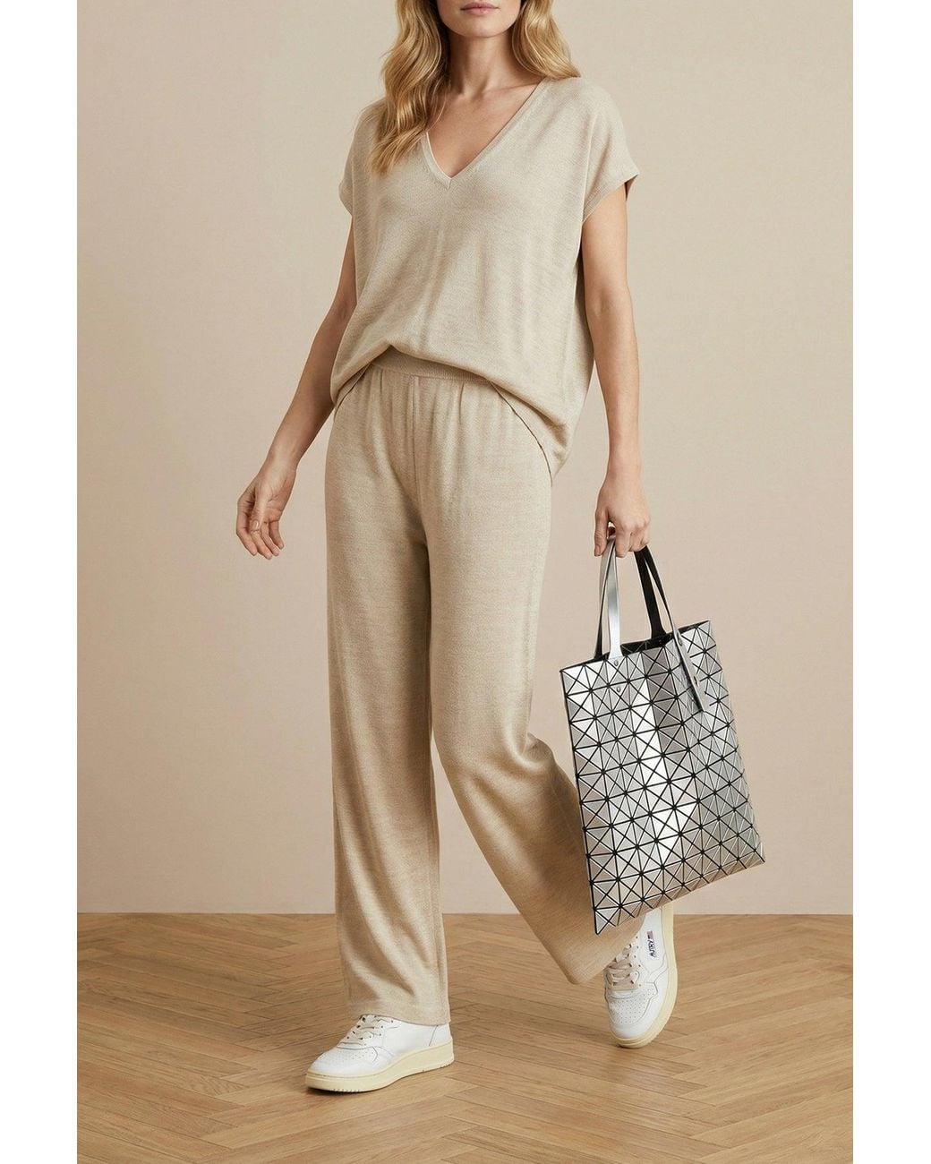 Autry White 'Medalist Low' Sneakers