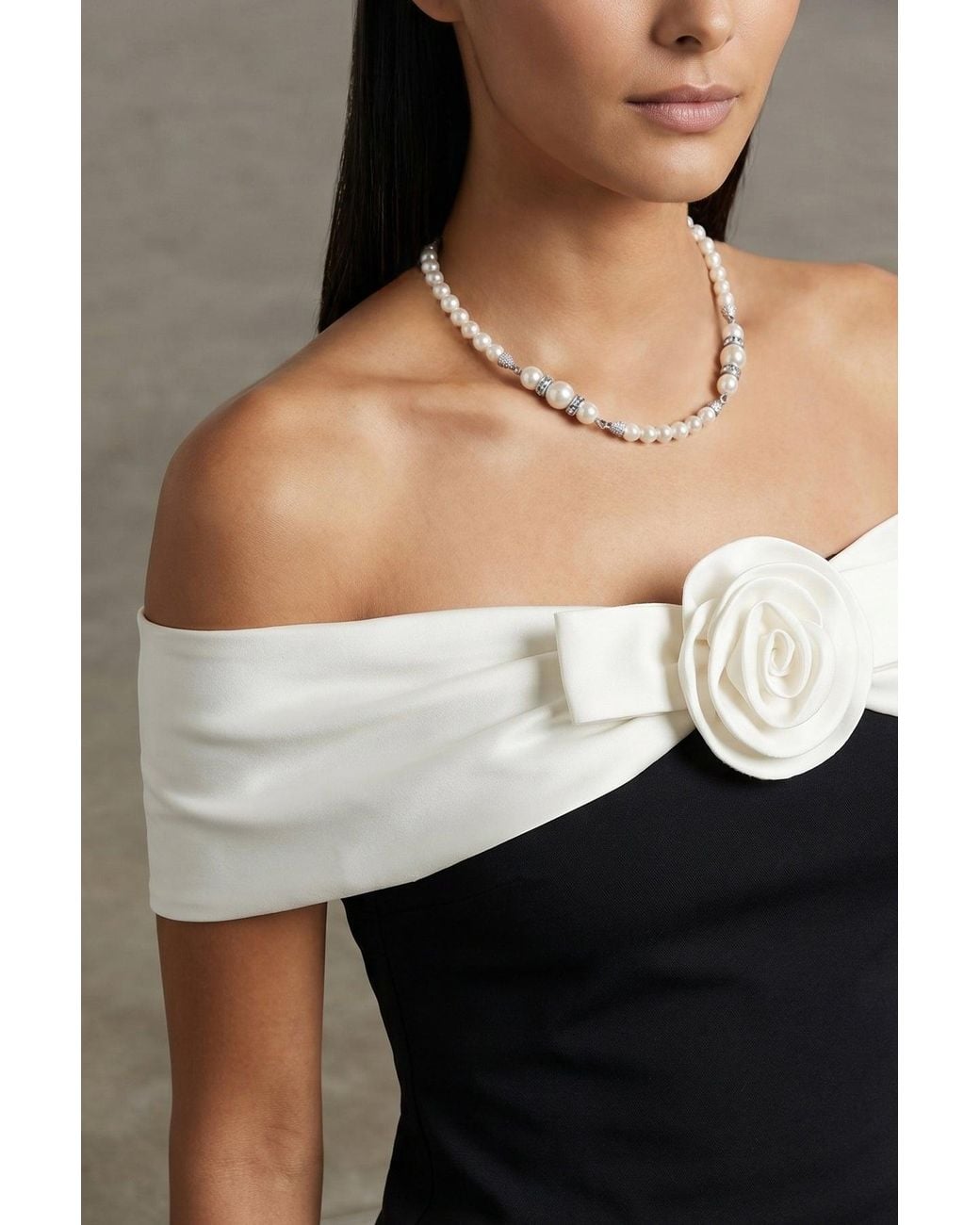 Alessandra Rich White Necklace With Crystal Rondelles