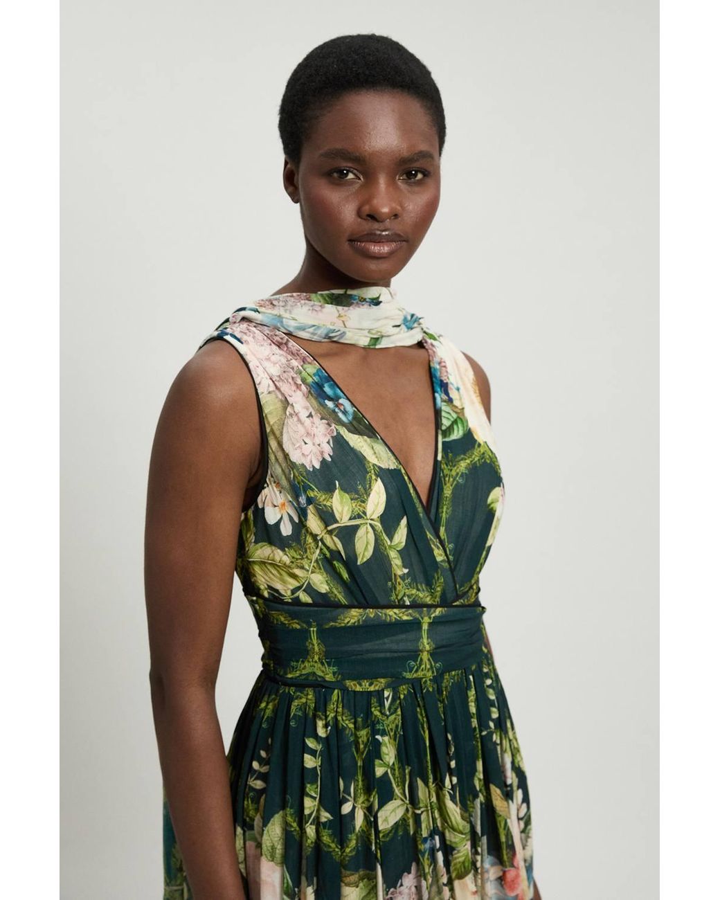 Karen Millen Green Crinkle Georgette Floral Print Halter Neck Woven Maxi Dress