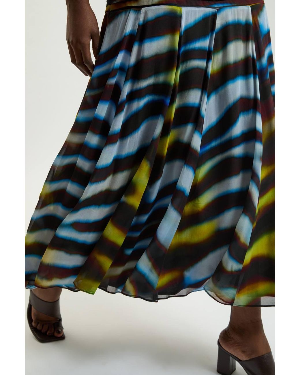 Karen Millen White Viscose Georgette Animal Print Drop Hem Woven Maxi Skirt