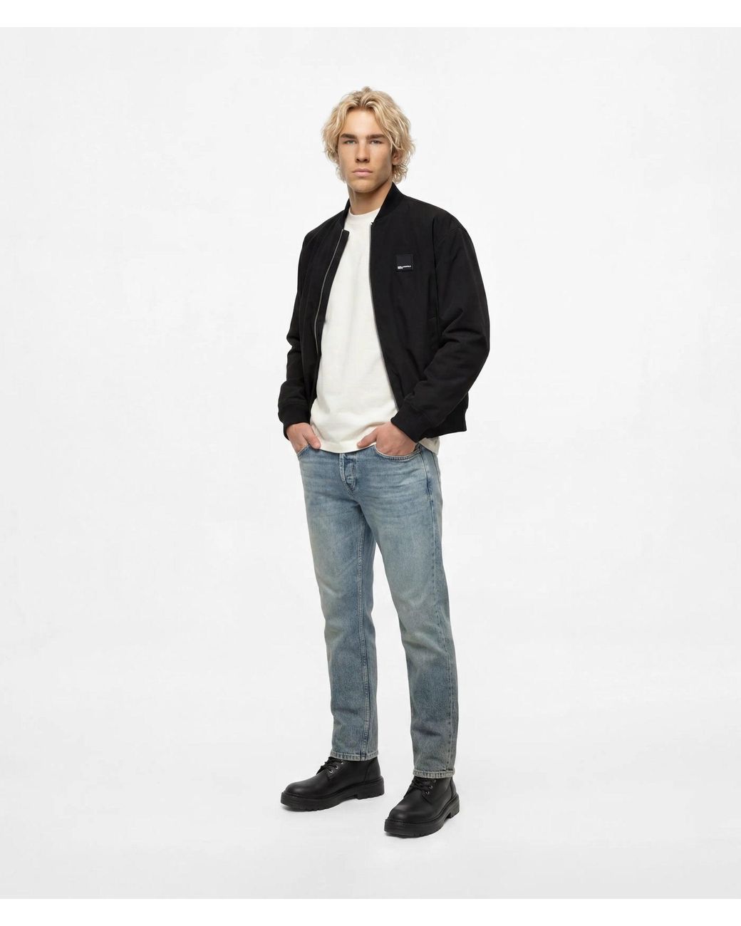 KL Jeans Blue Vintage Wash Tapered Jeans for men