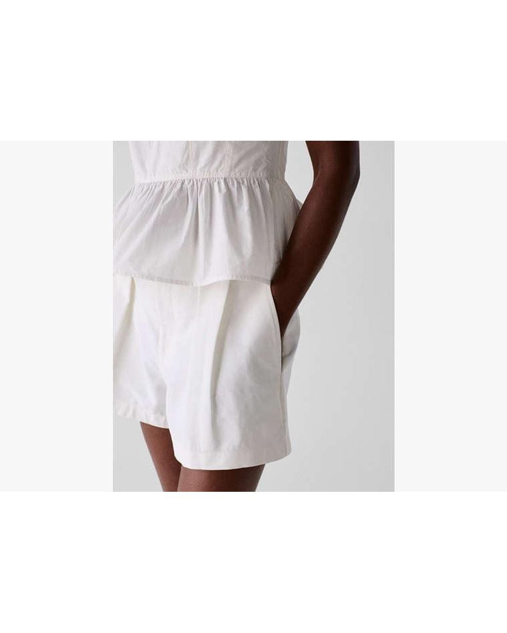 Kate Spade White Belted Pleated Shorts