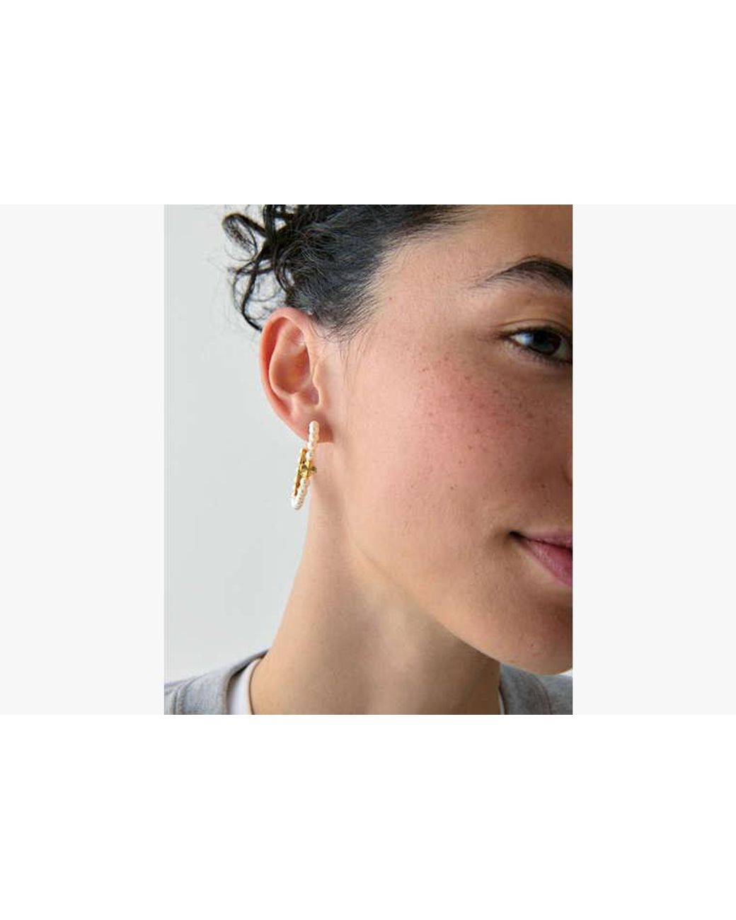 Kate Spade White Spade Flower Pearl Hoops