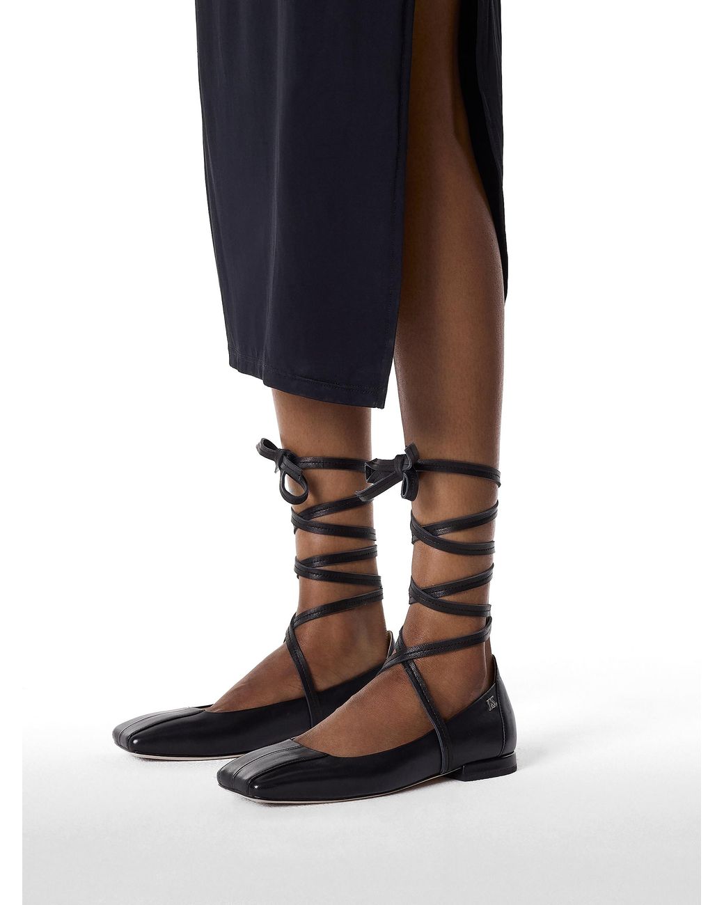 Kazar White Schwarze Pumps Mit Flacher Sohle Und Quadratischer Nase