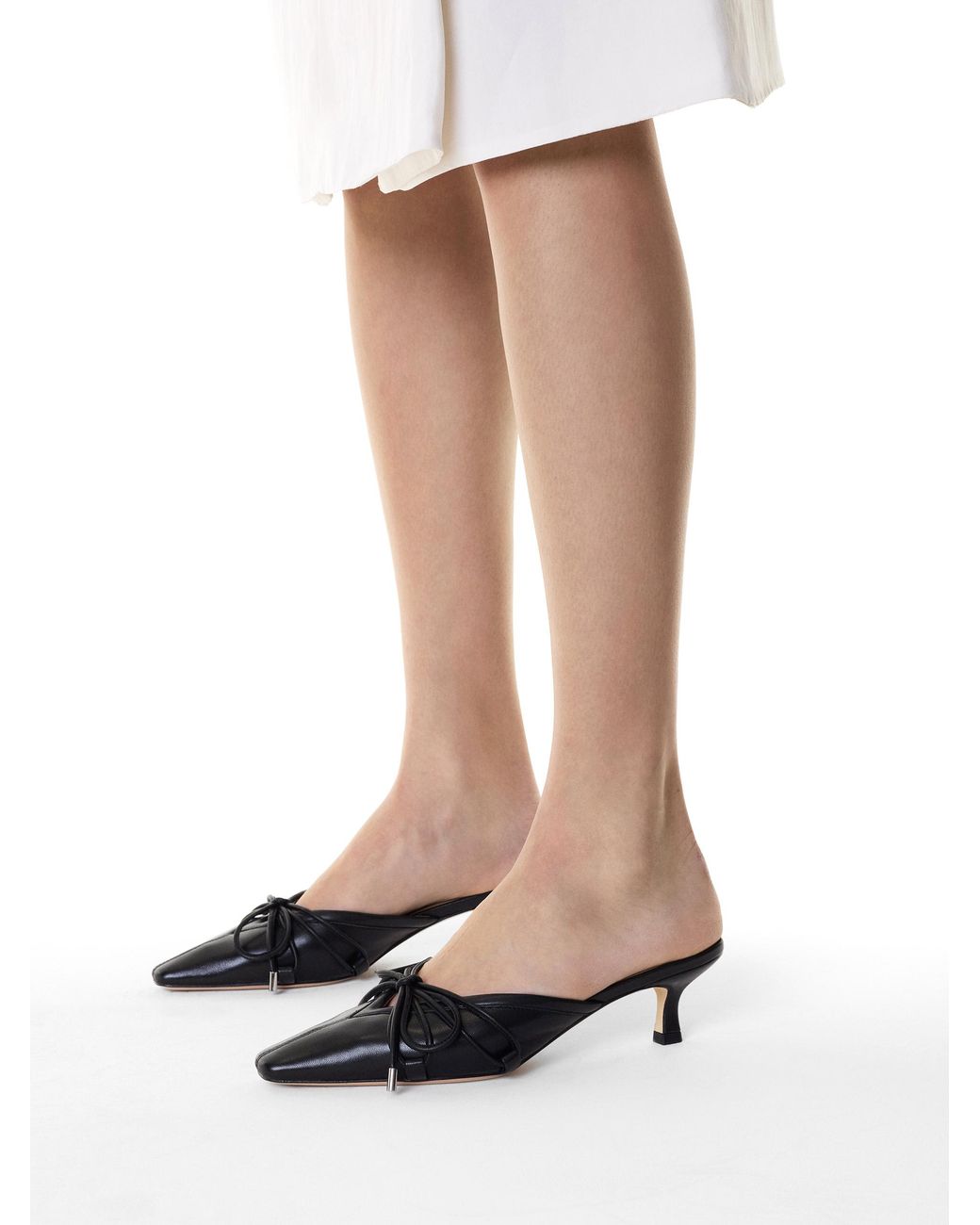Kazar White Schwarze Pantoletten Mit Absätzen Und Schleife An Der Vorderseite
