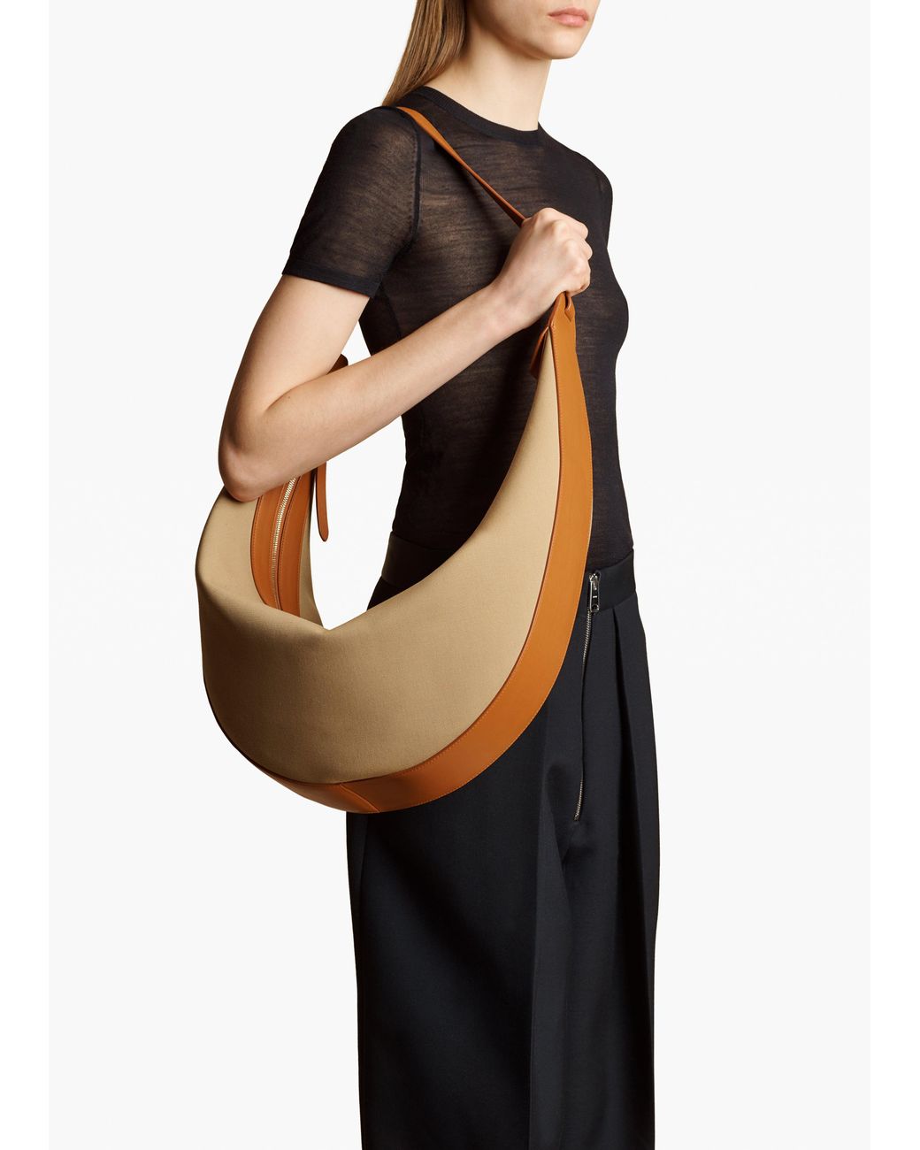 Khaite White Exclusive Augustina Hobo