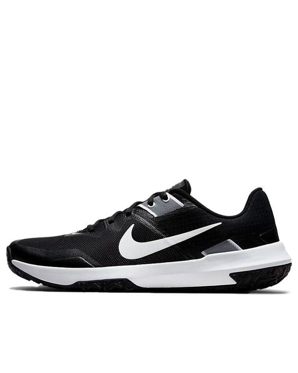 nike compete varsity trainer