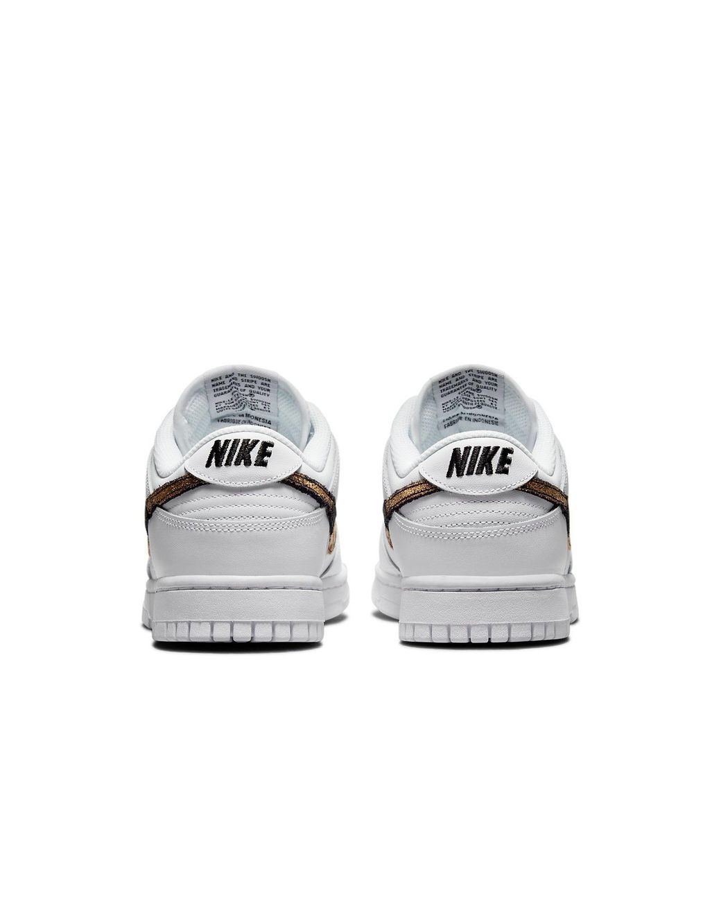 Nike White (Wmns) Dunk Low Se 'Primal'